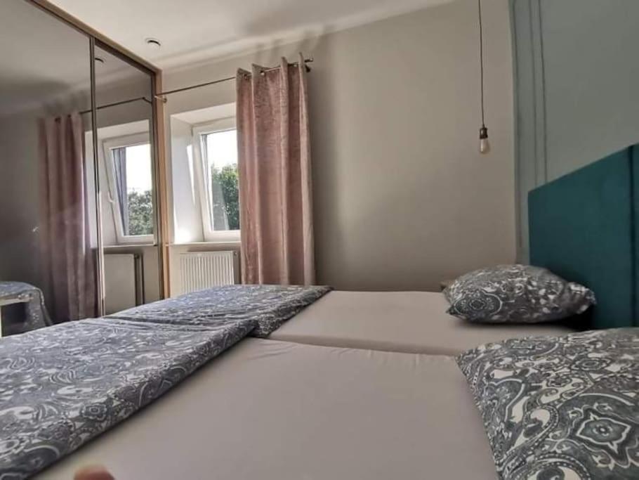 Apartamenty Motyl Bytom Bagian luar foto